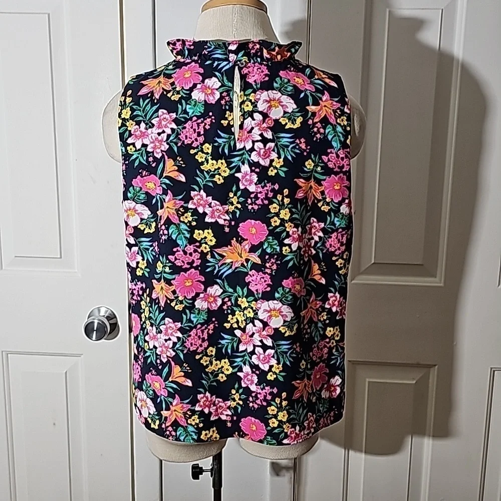 J.Crew women's sleevless top.‎ Beautiful colors completely lined. Size medium. - Picture 6 of 12